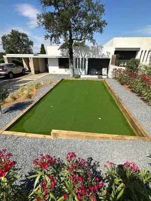 Jardín al aire libre en Luxury Golf Villa in Camiral Resort Area near Girona