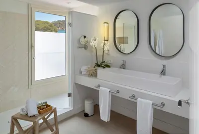 Un baño de Aiguablava Luxury Apartments