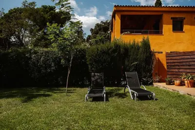 Jardín al aire libre en LOS TILOS Casa rural en el campo.