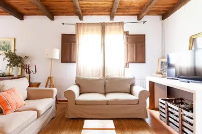 Zona de estar de LOS TILOS Casa rural en el campo.