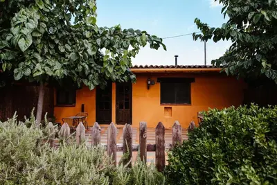 Jardín al aire libre en La Viña. Casa rural en el campo