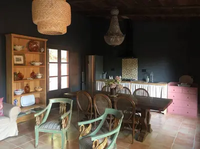 Zona de estar de Casa rural en el campo LAS DALIAS