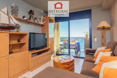 Una televisión o centro de entretenimiento en La Galera Palamós