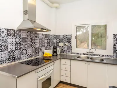 Una cocina o zona de cocina en Apartment La Terraza Salions by Interhome