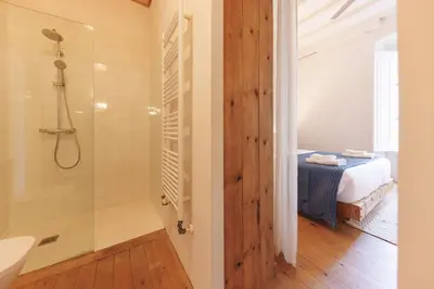 Un baño de Bravissimo Carrer Nou, Cosy 2-bedroom apartment