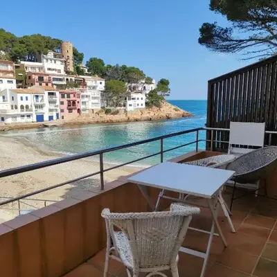 SATUNA BEACH CASA