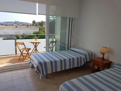 Cama o camas de una habitación en Casa 7 - Parc Sant Ramon, descanso y armonía