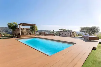Piscina en o cerca de Villa Carrasca l Luxe l Vistas al Mar l Piscina Climatizada l Privacidad & Naturaleza