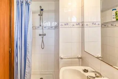 Un baño de Residencial Sant Antoni