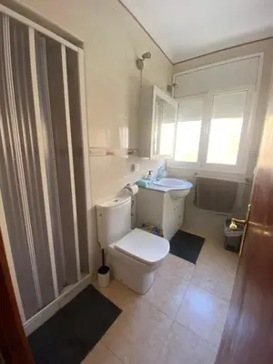 Un baño de Pisito bonito y funcional en Pineda De Mar