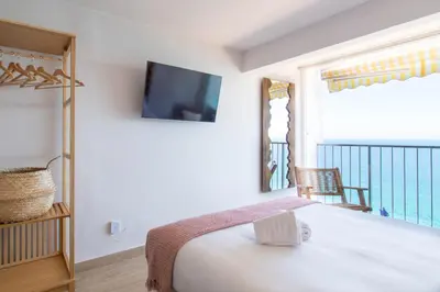 Cama o camas de una habitación en Lavanda Beach Boutique Studio