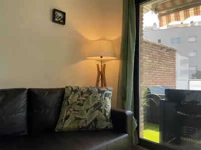Zona de estar de Apartamento renovado cerca de la playa