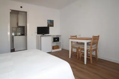 Una cocina o zona de cocina en Apartamentos El Sol II