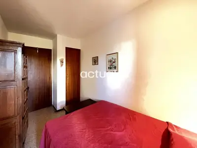 Cama o camas de una habitación en CAVALL BERNAT 36