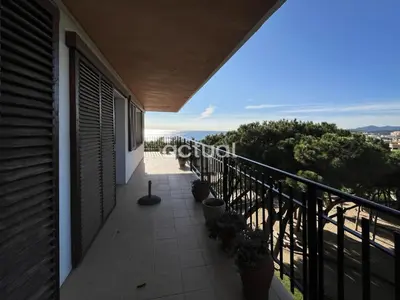 Un balcón o terraza de CAVALL BERNAT 36