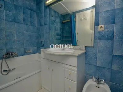 Un baño de TAMARIUS 1-4
