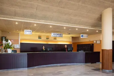 El vestíbulo o zona de recepción de htop Platja Park #htopFun