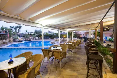 Piscina en o cerca de Hotel Alba Seleqtta