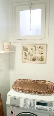Una cocina o zona de cocina en Apartamento acogedor cerca de la playa y puerto.