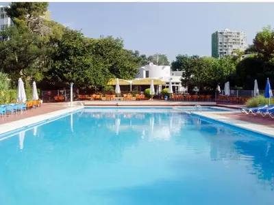 Piscina en o cerca de Emporion - Apt, KPolitur