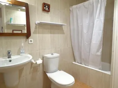 Un baño de Emporion - Apt, KPolitur