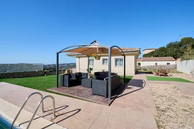 Edificio en el que se encuentra la casa o chalet