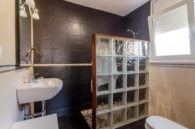 Un baño de Club Villamar - Arboc
