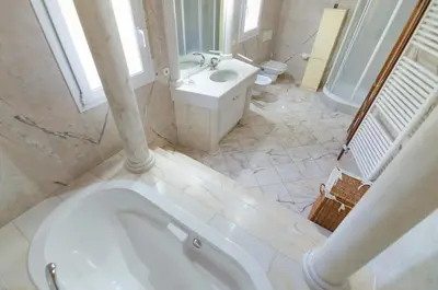 Un baño de Club Villamar - Riffelt