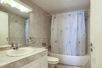 Un baño de Club Villamar - Apartment Amatella