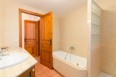 Un baño de Club Villamar - Can Metlla