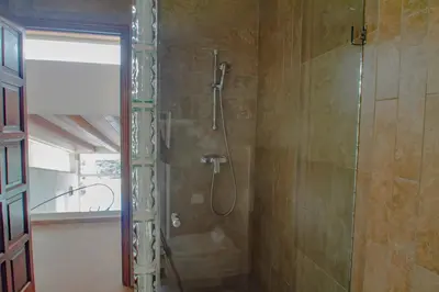 Un baño de Club Villamar - Monnee
