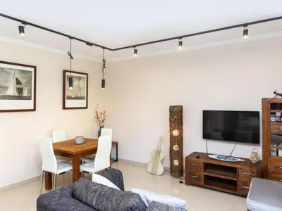Una televisión o centro de entretenimiento en Apartment Port Verona by Interhome