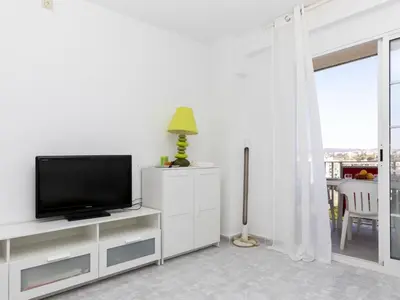 Una televisión o centro de entretenimiento en Apartment Consul Park by Interhome