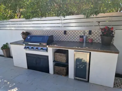 Barbacoa disponible para clientes en la villa