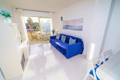Zona de estar de HomeHolidaysRentals Cyan- Costa Barcelona
