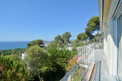 Paisaje cerca de esta villa
