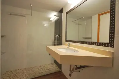Un baño de Club Villamar - Ballerina