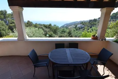 Paisaje cerca de esta villa