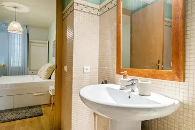 Un baño de Elena Apartments - Girona