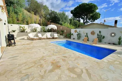 Piscina en o cerca de Villa Sadeza