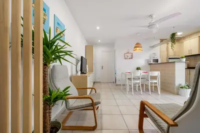 Una cocina o zona de cocina en Hauzify I Apartament Llevant