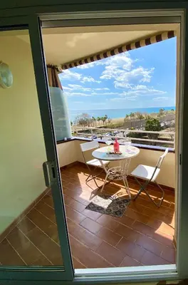 Un balcón o terraza de Apart. Pineda de Mar-Sea and mountains views
