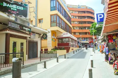 El barrio de los alrededores o un barrio cerca de este apartamento