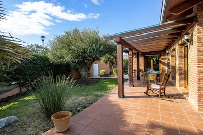 Jardín al aire libre en Catalunya Casas A Costa Brava gem - only a few minutes to the beach!