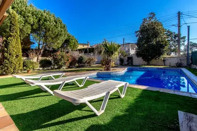 Piscina en o cerca de Catalunya Casas Nature, beach and fun in Costa Brava!