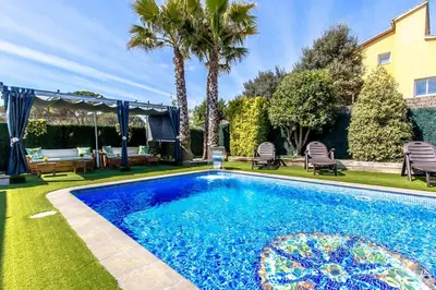 Piscina en o cerca de Catalunya Casas Modern Vacation Paradise 'Villa Ainmi' on the Costa Brava!