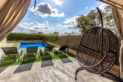 Piscina en o cerca de Catalunya Casas Unique Costa Brava Abode with train access to BCN