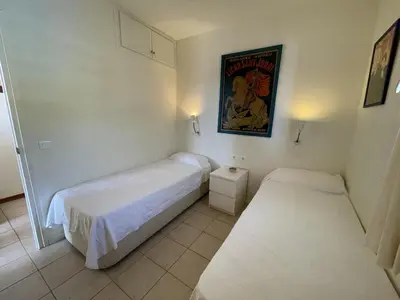 Cama o camas de una habitación en Apartamento en Aiguablava con Piscinas y Wifi - ES-226-3