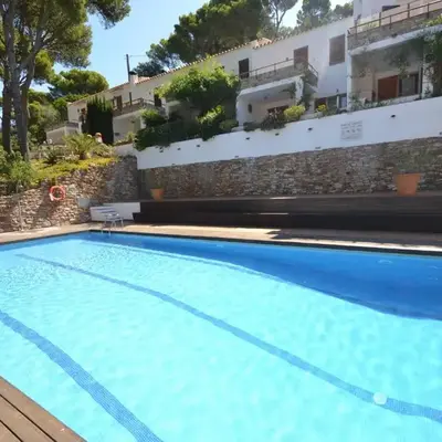 Acogedor apartamento con piscina comunitaria