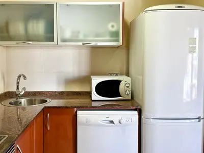 Una cocina o zona de cocina en LETS HOLIDAYS CENTRIC APARTMENT with POOL in TOSSA 2